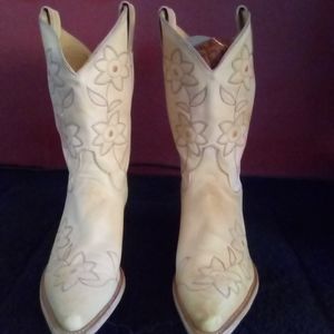 Justin ladies Western boots